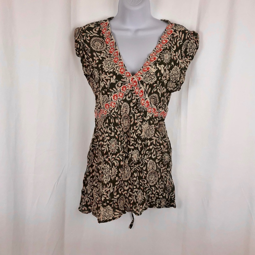 Quizz Trends rayon embellished top M - Picture 3 of 5